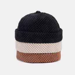 Skull Beanie thumbnail 2